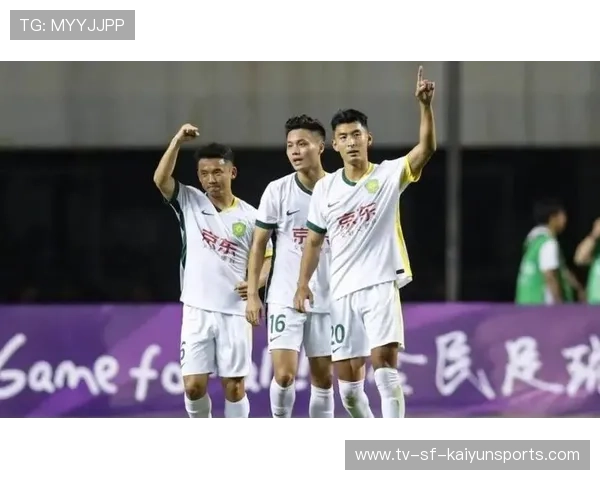 蓉城领跑中超8月颁奖 主帅锋霸获双料最佳，中超年度颁奖典礼